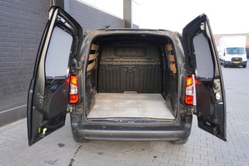 Voertuigafbeelding 6