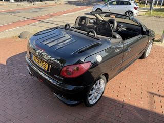 Voertuigafbeelding 3