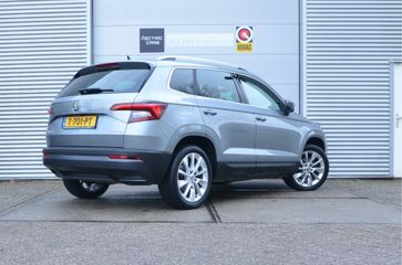 Voertuigafbeelding 6