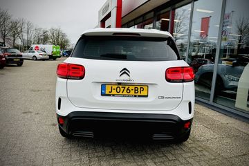 Voertuigafbeelding 9