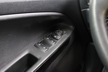 Voertuigafbeelding 17