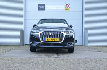 Voertuigafbeelding 4