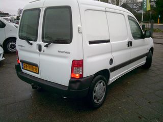 Voertuigafbeelding 4