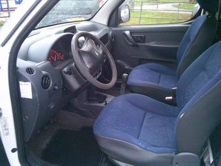 Voertuigafbeelding 8