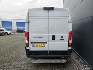 Voertuigafbeelding 17