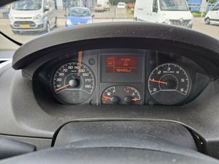 Voertuigafbeelding 9