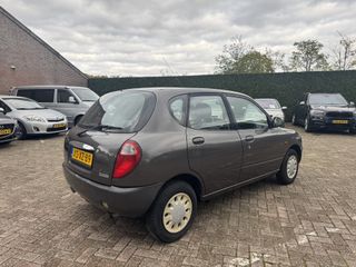 Voertuigafbeelding 7