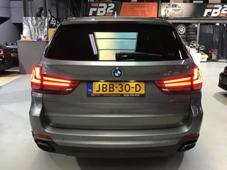 Voertuigafbeelding 8