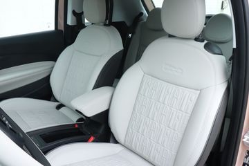 Voertuigafbeelding 7