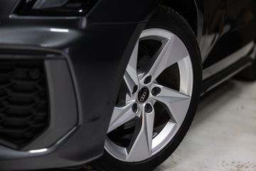 Voertuigafbeelding 19