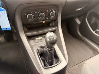 Voertuigafbeelding 28