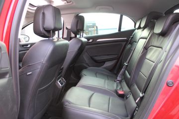 Voertuigafbeelding 16