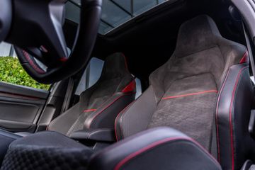 Voertuigafbeelding 9