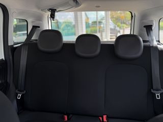 Voertuigafbeelding 21