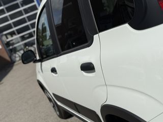 Voertuigafbeelding 8