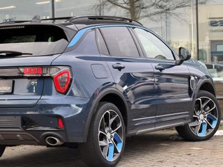 Voertuigafbeelding 6