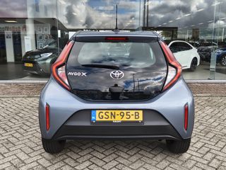 Voertuigafbeelding 6