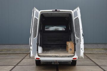 Voertuigafbeelding 2