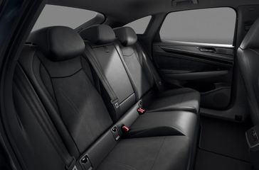 Voertuigafbeelding 4