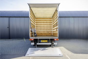 Voertuigafbeelding 8