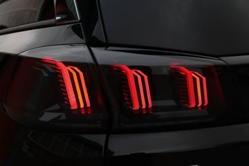 Voertuigafbeelding 9