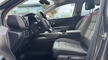 Voertuigafbeelding 8