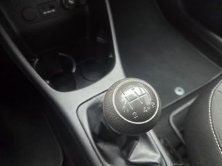 Voertuigafbeelding 8