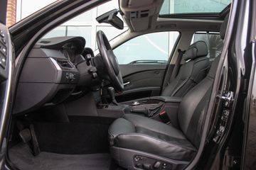 Voertuigafbeelding 12