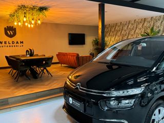 Voertuigafbeelding 9