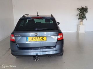 Voertuigafbeelding 3