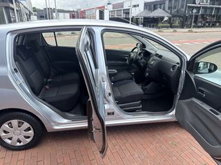 Voertuigafbeelding 23