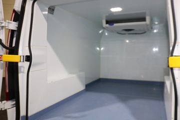 Voertuigafbeelding 13