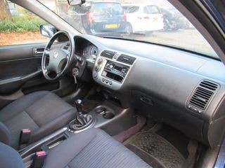 Voertuigafbeelding 8