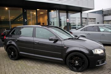 Voertuigafbeelding 6