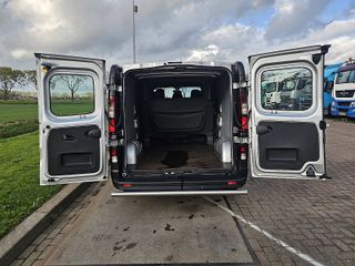 Voertuigafbeelding 11