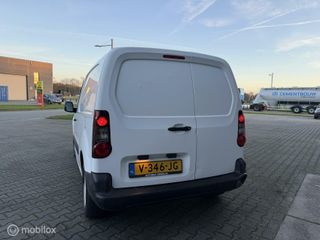 Voertuigafbeelding 3