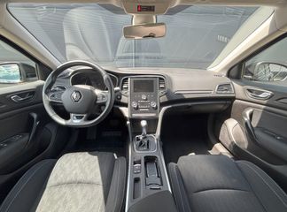 Voertuigafbeelding 16