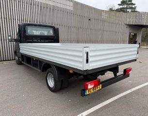 Voertuigafbeelding 2