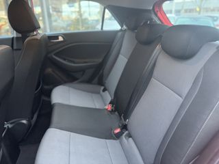 Voertuigafbeelding 12