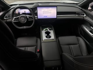 Voertuigafbeelding 8