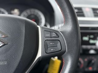 Voertuigafbeelding 13