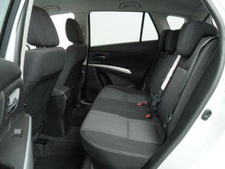 Voertuigafbeelding 9