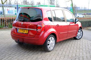 Voertuigafbeelding 2