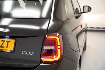 Voertuigafbeelding 32