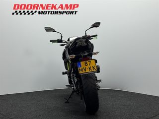 Voertuigafbeelding 12