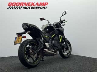 Voertuigafbeelding 14