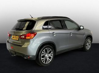 Voertuigafbeelding 4