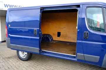 Voertuigafbeelding 12