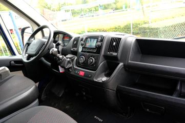 Voertuigafbeelding 4