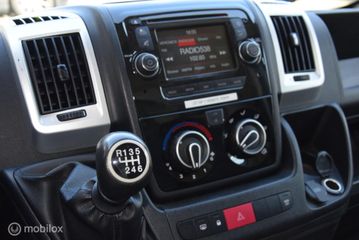 Voertuigafbeelding 8